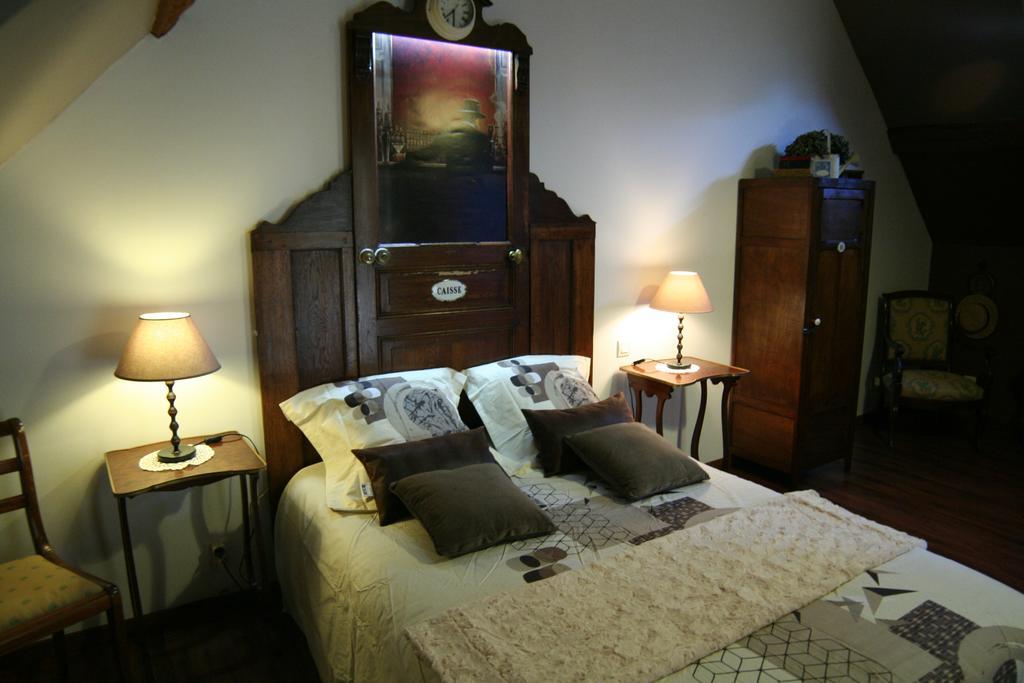 Saint-Germain-de-la-Coudre Chambre D'Hotes Du Domaine De La Haute Poignandiere חדר תמונה